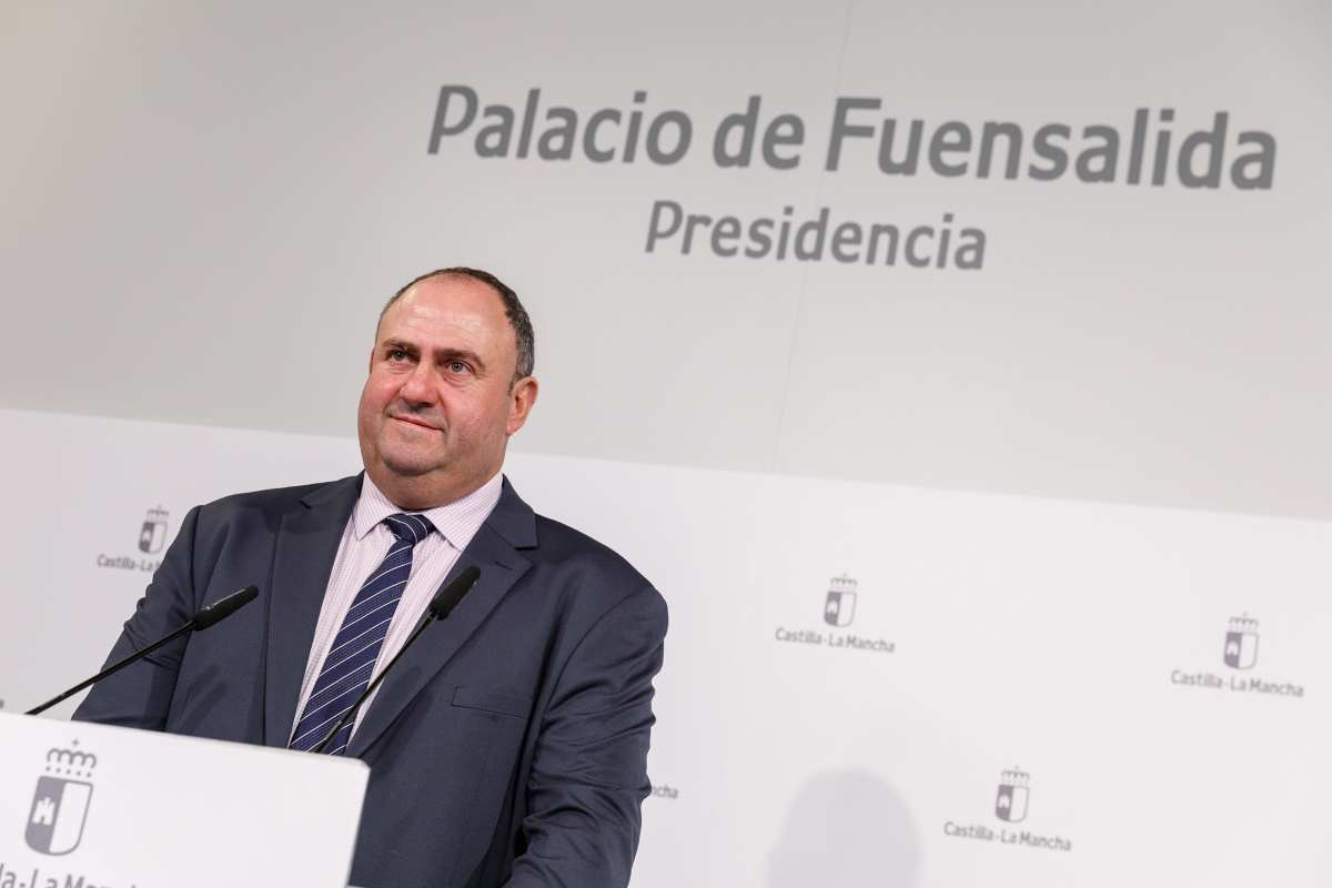 El consejero de Agricultura, Ganadería y Desarrollo Rural, Julián Martínez Lizán.