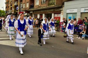 Desfile de la s Mondas en Talavera.