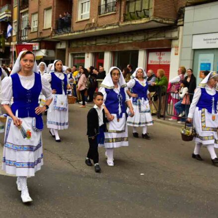 Desfile de la s Mondas en Talavera.