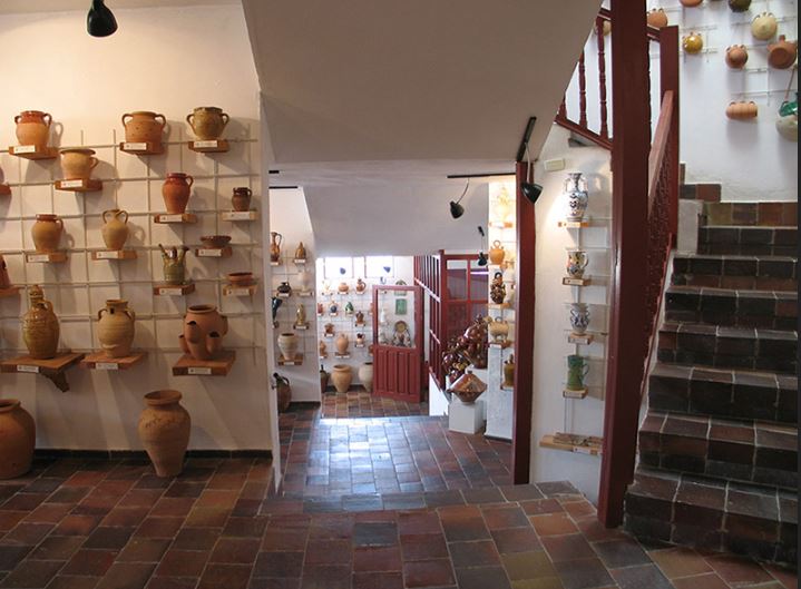 En Chinchilla de Montearagón se rinde culto a la cerámica.