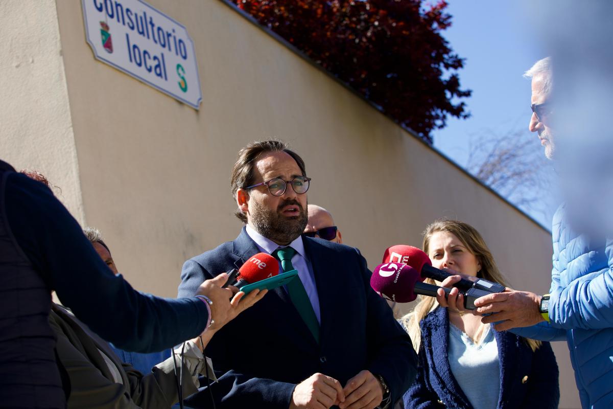 Paco Núñez quiere que Alovera tenga centro de salud.