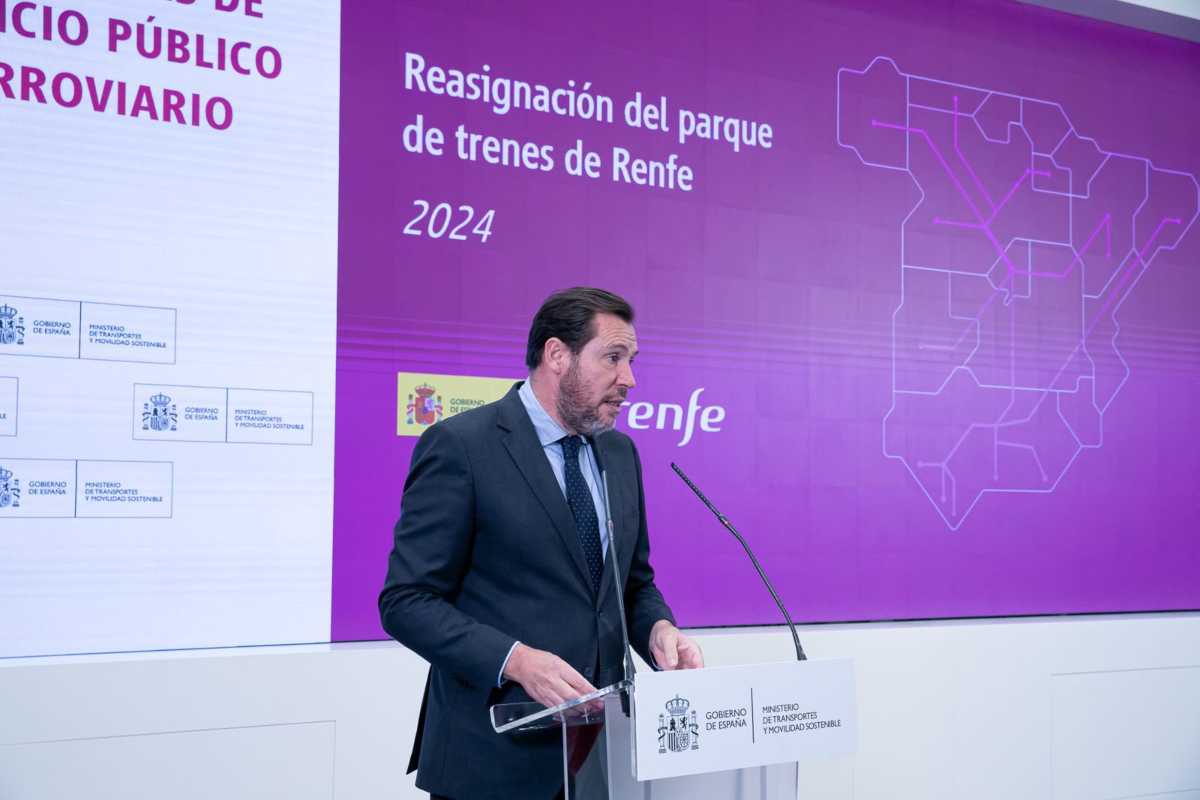 El ministro de Transportes y Movilidad Urbana, Óscar Puente.