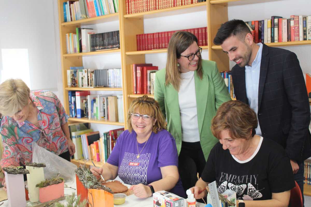 Padilla ha visitado un centro de mayores en Añover de Tajo.