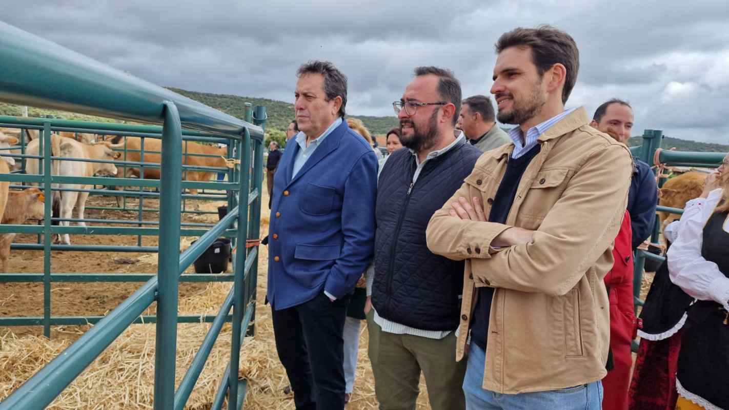 El viceportavoz parlamentario del Partido Popular de Castilla-La Mancha, Santiago Serrano, en Pelahustán (Toledo).