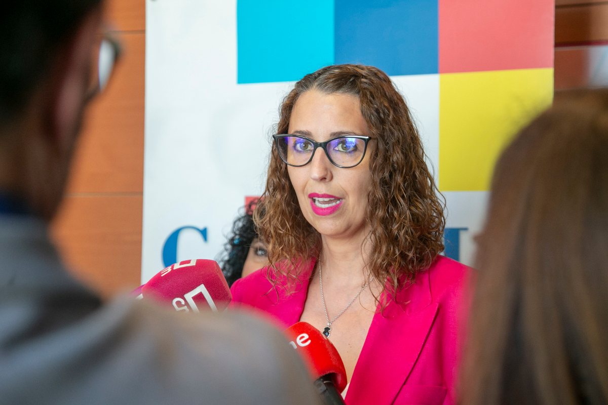 Sara Simón inauguró una jornada organizada por Cermi y la Asociación de Mujeres en el Sector Público.