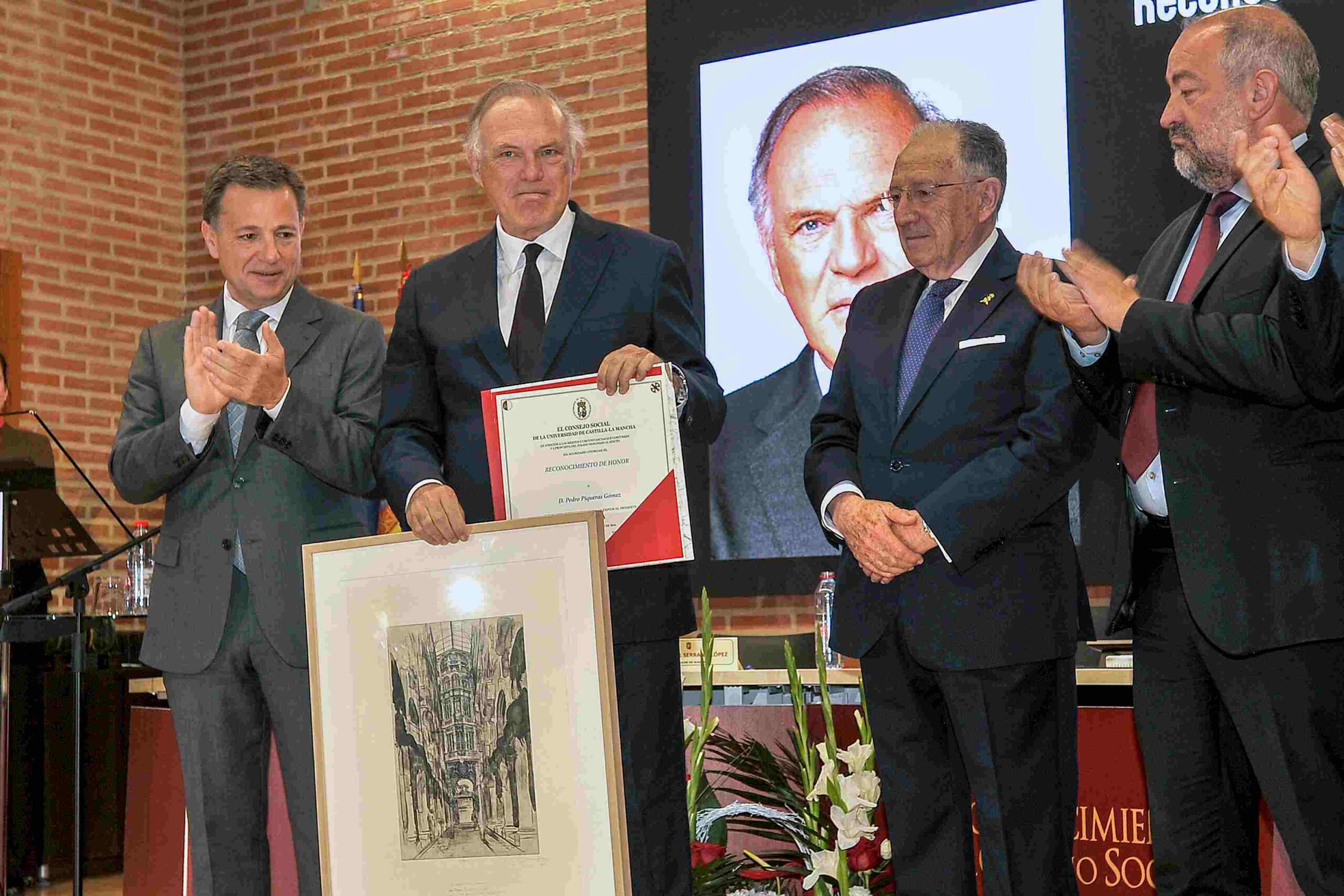 Pedro Piqueras recoger el Premio de Honor del Consejo Social de la UCLM