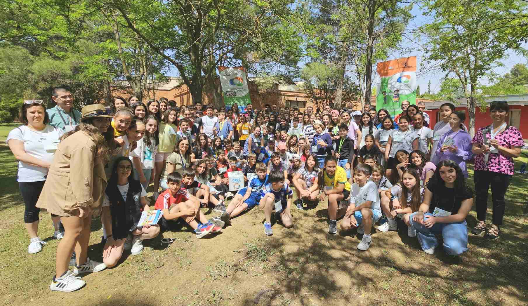 Foto de familia en la XV Confint Provincial