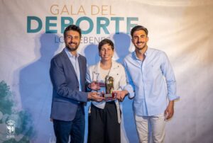 Paco Caro (izquierda), Carla Suárez y Quique Pérez.