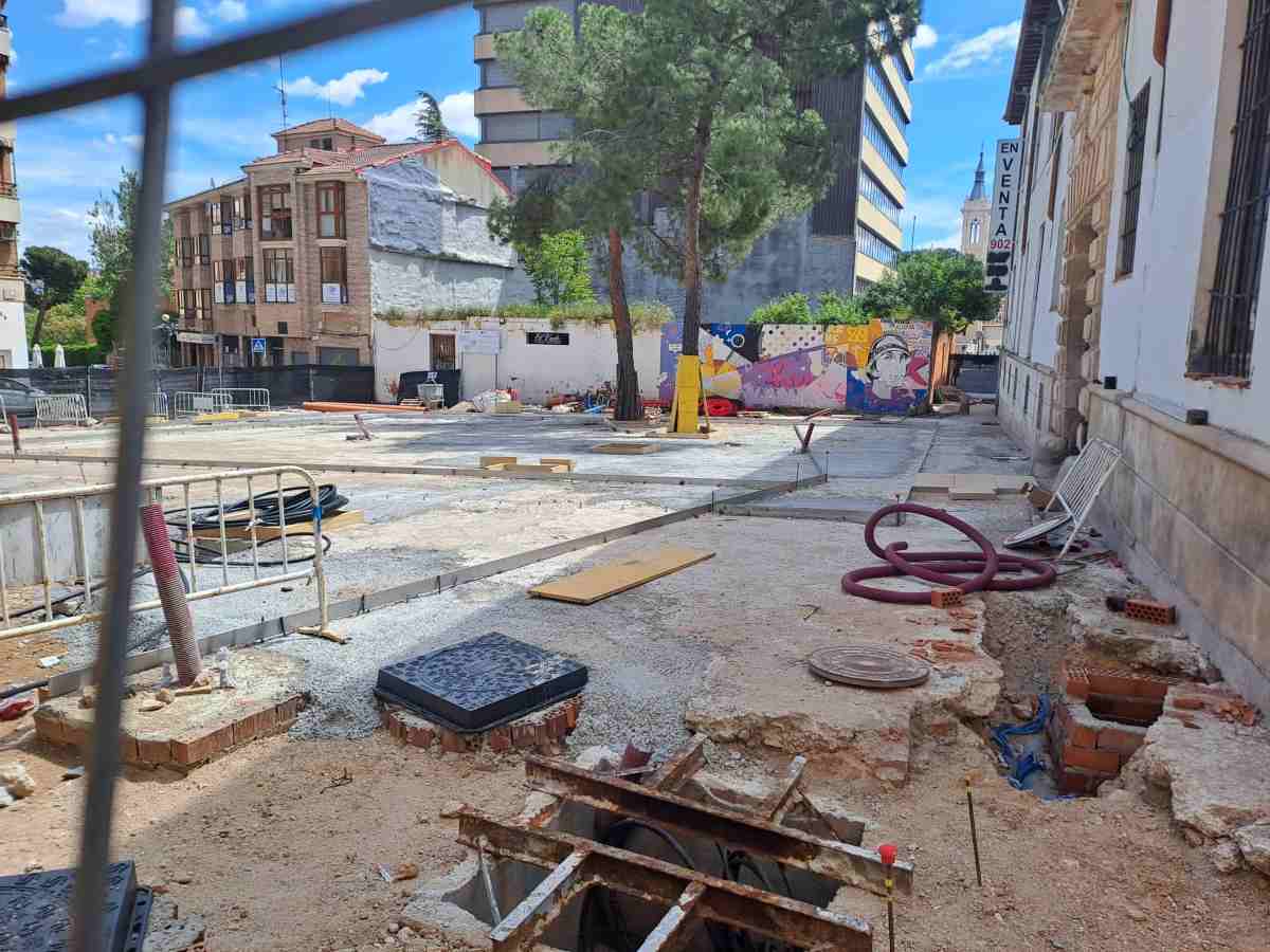 Obras de las Plazas Prim y San Esteban de Guadalajara