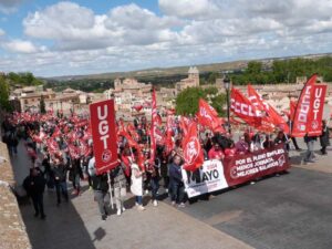 La manifestación del Primero de Mayo, en Toledo. Fotos: CCOO y UGT.