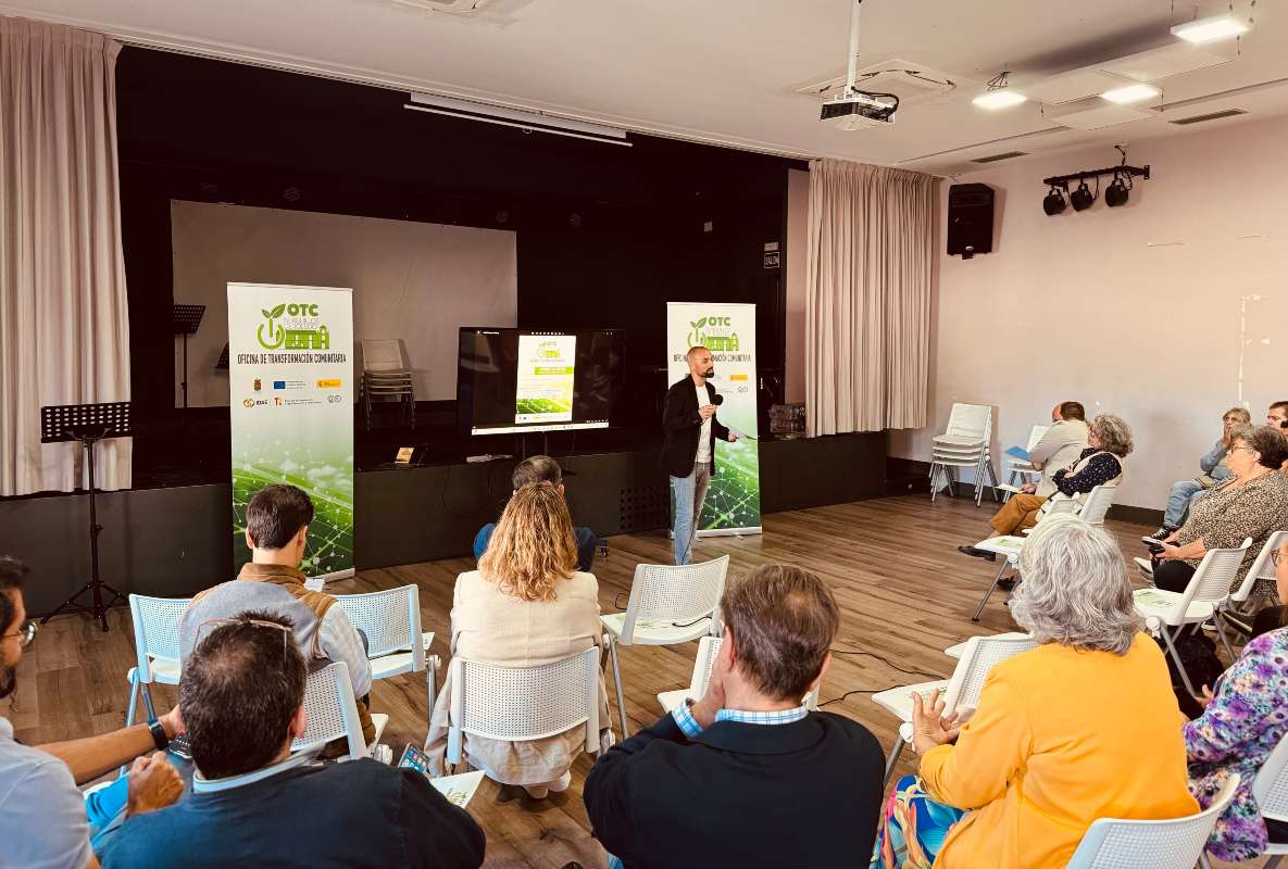 Presentación institucional de la Oficina de Transformación Comunitaria (OTC) en Burguillos de Toledo.