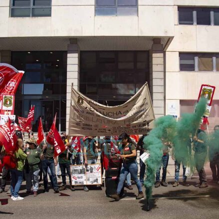 Manifestación de los agentes medioambientales en Toledo, que finalizó a las puertas de la Consejería de Administraciones Públicas. Foto: Rebeca Arango.