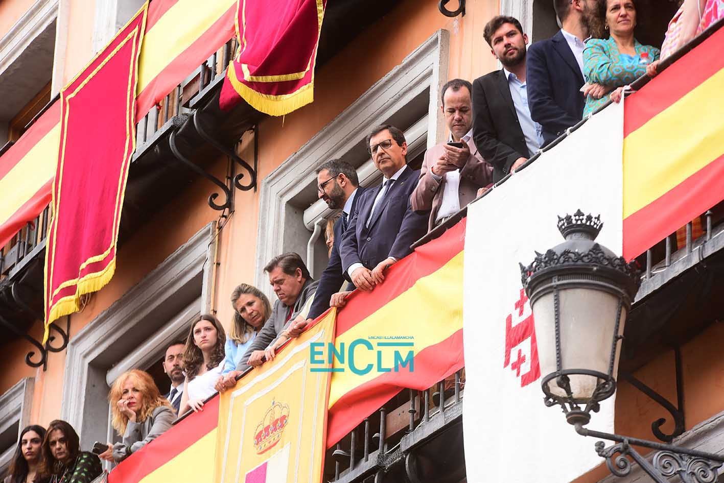 Detalle del balcón de autoridades en el Corpus de 2023. Foto: Rebeca Arango.