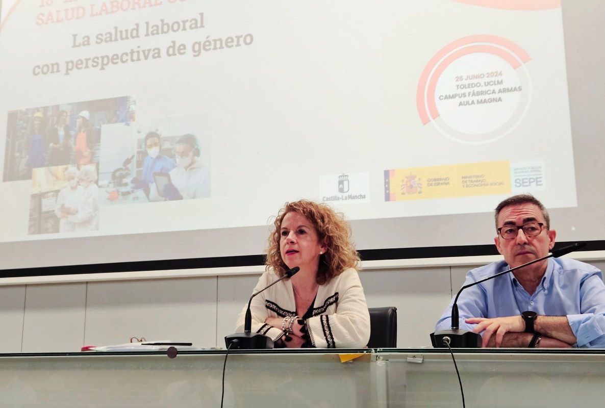 Raquel Payo y Paco de la Rosa, en el XVIII Encuentro regional de Salud Laboral.