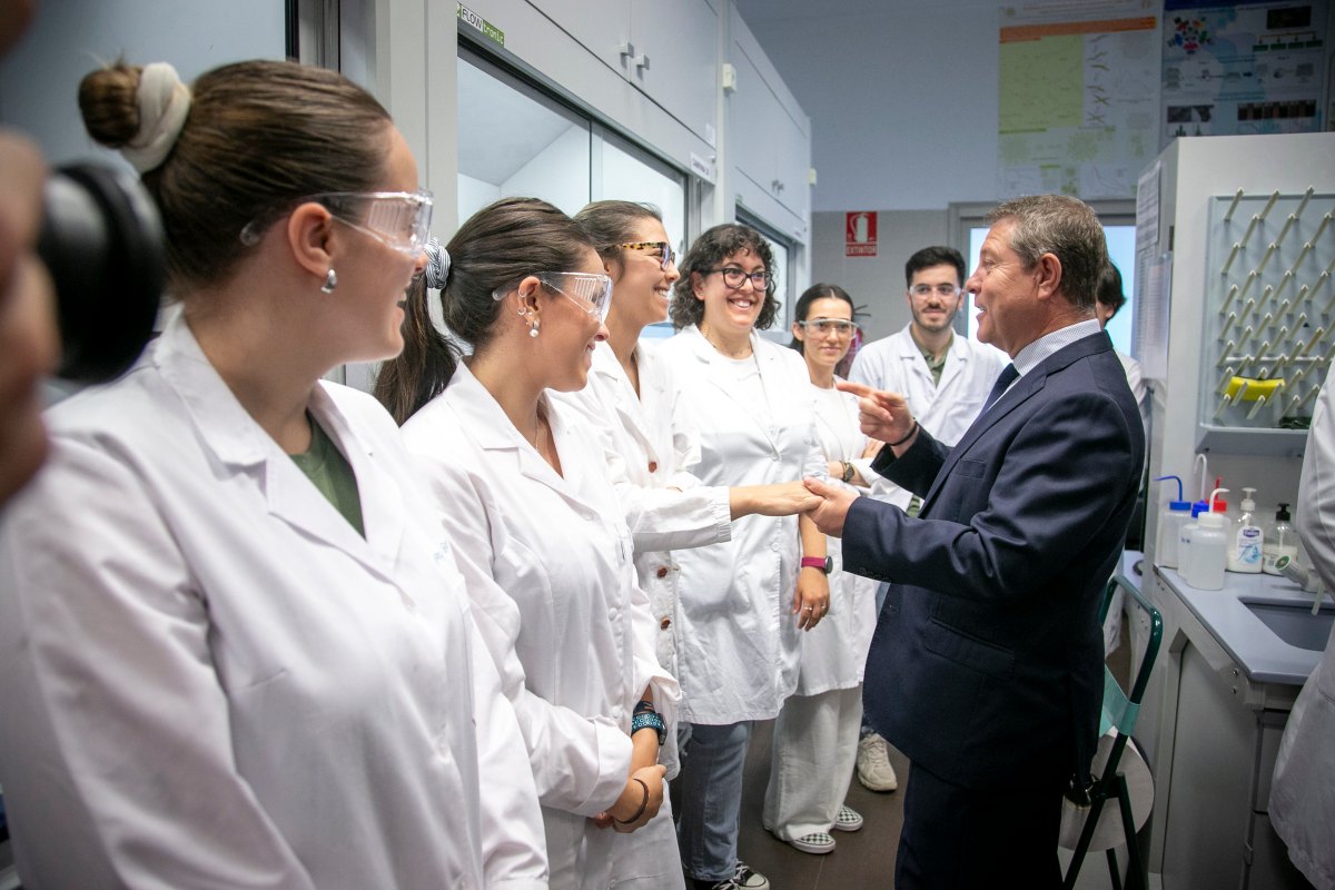 García-Page durante su visita al Irec