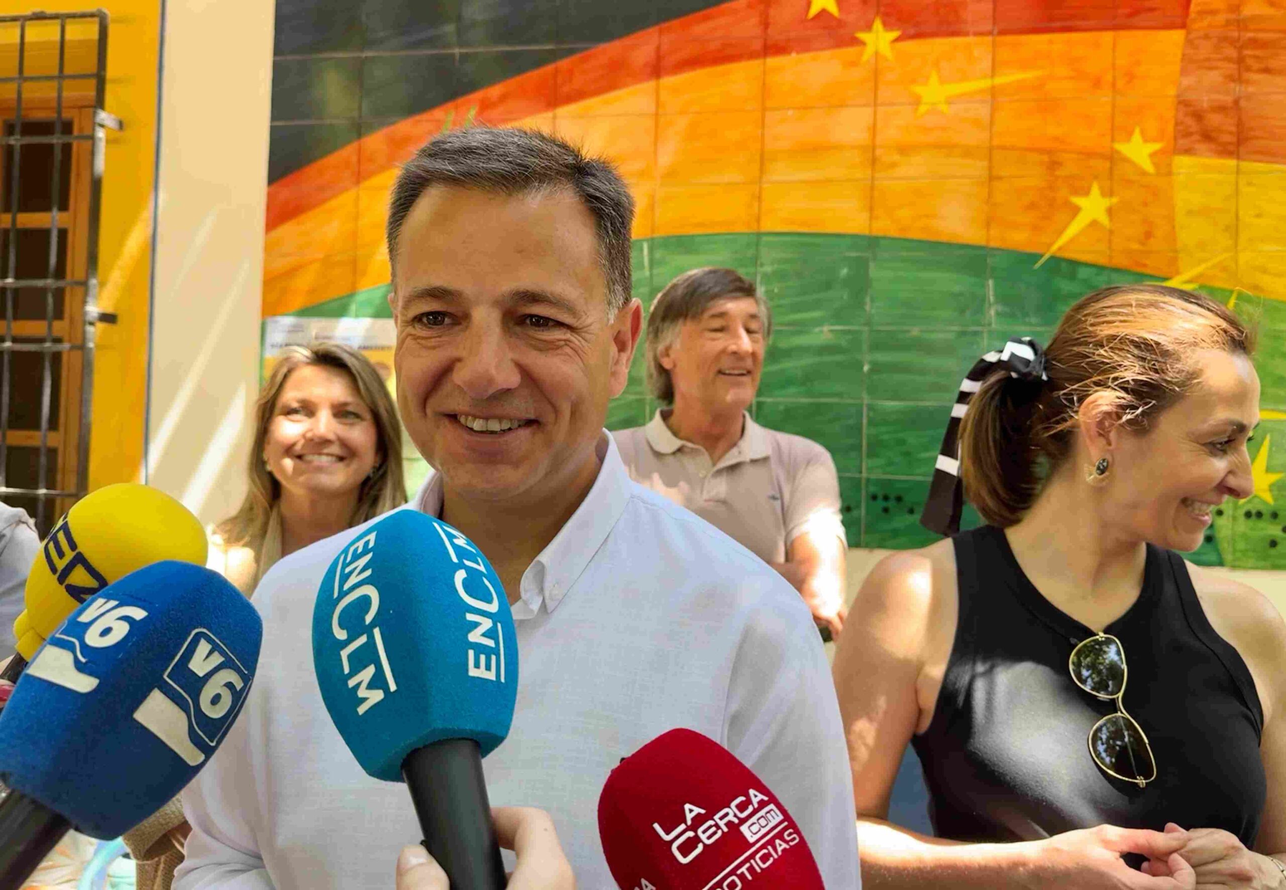 Alcalde de Albacete, Manuel Serrano, en el Aula de Naturaleza del parque Abelardo Sánchez