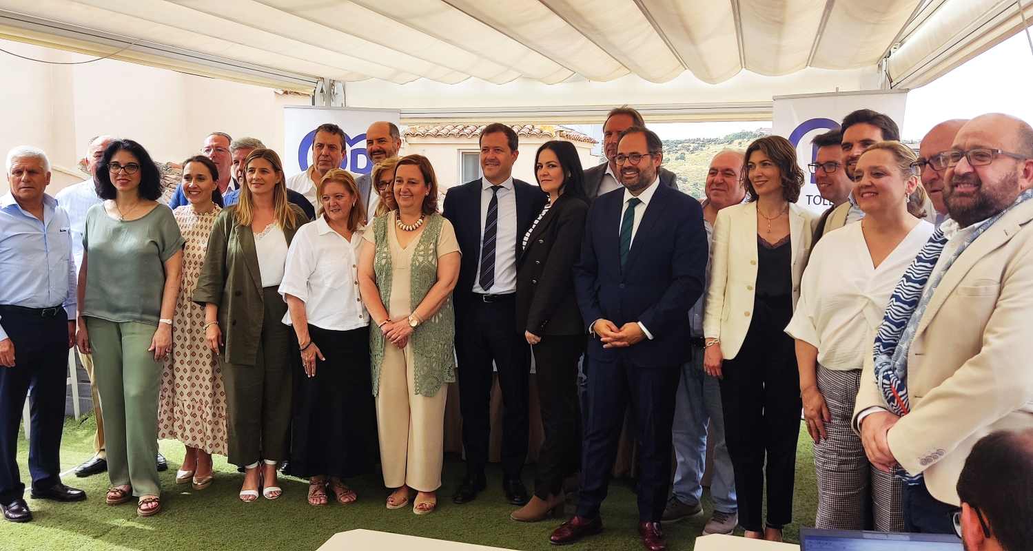 Foto de familia del cierre de campaña del PP de CLM en Toledo.