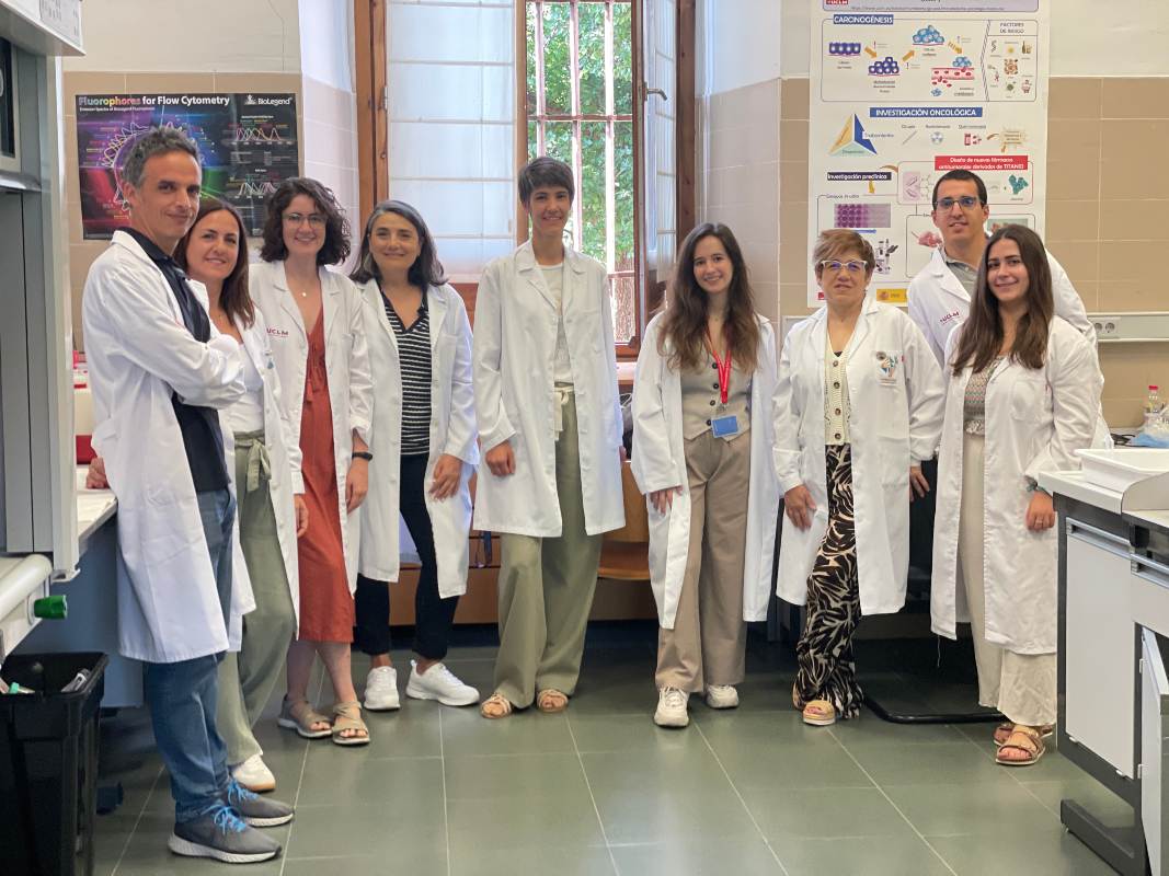 Equipo de la UCLM que ha dado un buen paso en la investigación contra el cáncer.