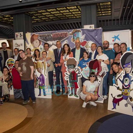 Presentación de la exposición Superhéroes de Laborvalía en Toledo