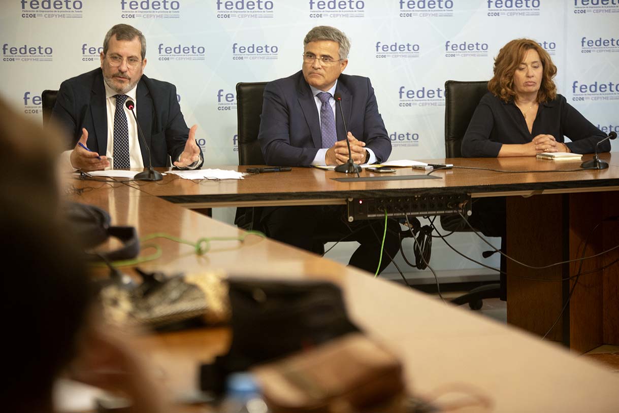 Manuel Madruga (izquierda), Javier de Antonio y Ruth Corchero, en la rueda de prensa de Fedeto, Foto: Rebeca Arango.