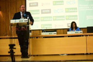 El consejero de Agricultura, Ganadería y Desarrollo Rural, Julián Martínez Lizán. Foto: Rebeca Arango.