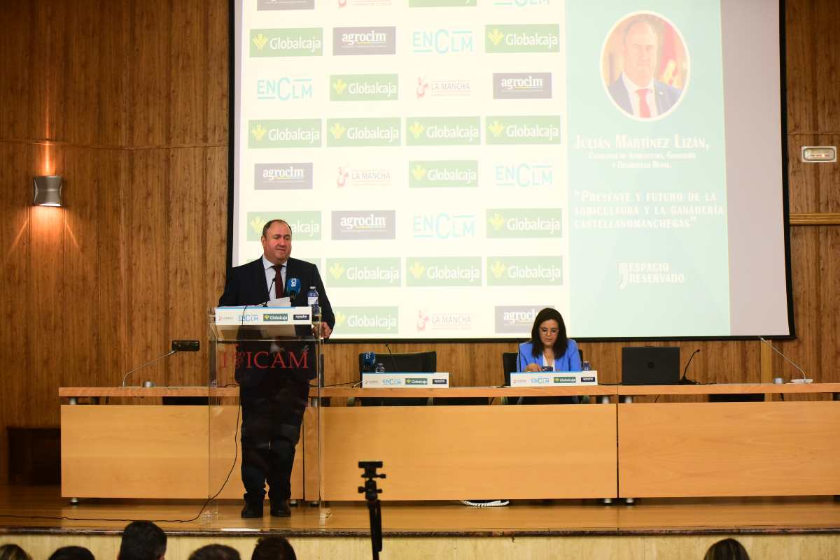 El consejero de Agricultura, Ganadería y Desarrollo Rural, Julián Martínez Lizán. Foto: Rebeca Arango.