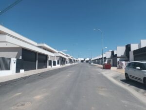 Nueva calle en La Legua, sin árboles