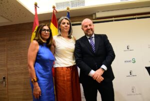 Sagrario de la Azuela, Mónica Alcobendas y Alberto Jara