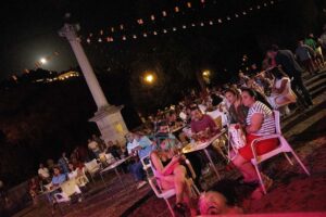 Foto de archivo de las fiestas de verano del barrio de La Cornisa, en Toledo. Foto: ENCLM/Rebeca Arango