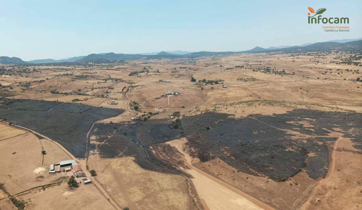 Aspecto del incendio de Almadén ya controlado. Foto: Infocam,