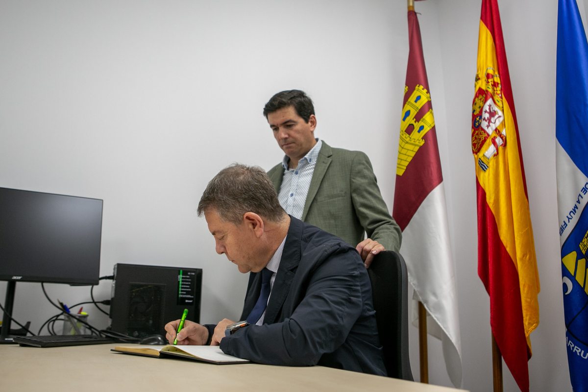 Page, durante durante la inauguración de una escuela infantil en Casarrubios del Monte.