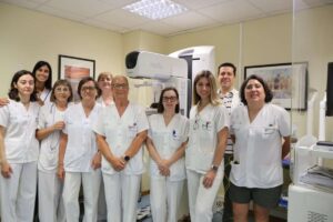 Personal sanitario de la Unidad de Mama del hospital de Cuenca.