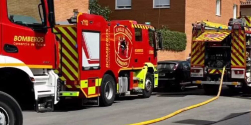 Imagen de archivo de una actuación de los Bomberos del Cpeis de Toledo. camarena
