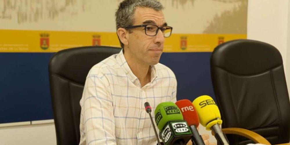 El portavoz del PSOE de Talavera, Luis Enrique Hidalgo