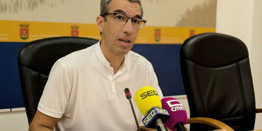 El portavoz del Grupo Municipal Socialista, Luis Enrique Hidalgo.