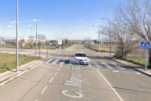 Hospitalizado un menor de 13 años tras caer de un patinete en la calle Mario Vargas Llosa de El Señorío de Illescas (Toledo)/Foto: Google Maps