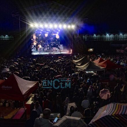 Festival Farcama. Actuación de Lori Meyers. Foto: Rebeca Arango.