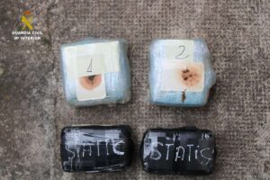 Hachís intervenido a un hombre que circulaba a la altura de Saelices (Cuenca).