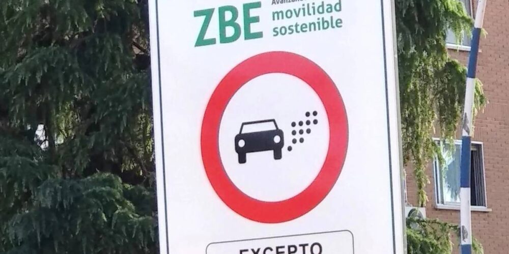 Imagen de archivo de un cartel de zona de bajas emisiones (ZBE)