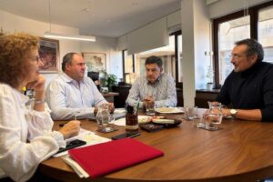 Reunión entre Martínez Lizán y Julián Morcillo.