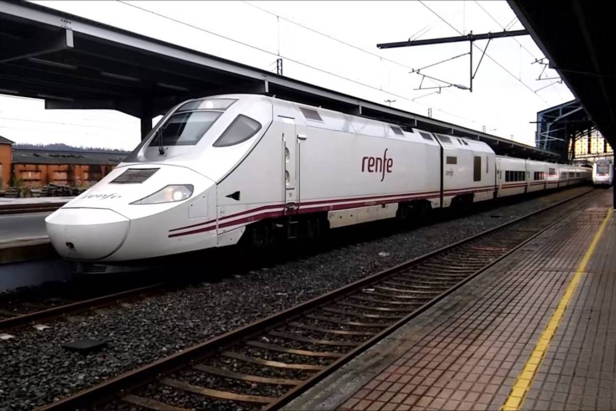 Imagen de archivo de un tren Alvia