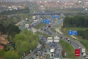 Imagen de tráfico congestionado.