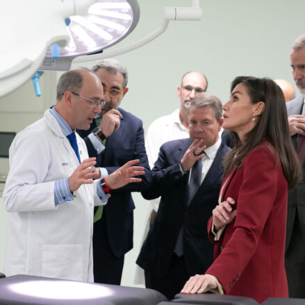 Los Reyes inauguraron el nuevo hospital universitario de Cuenca.