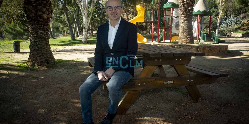 Jesús Pérez, alcalde de Los Yébenes. Foto: Rebeca Arango.