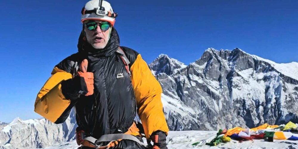Óscar Cardo logró coronar otra vez el Ama Dablam.