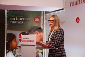 Ana Isabel Abengózar ha achacado al PP hacer una oposición poco seria a propósito de la crisis de Venezuela.