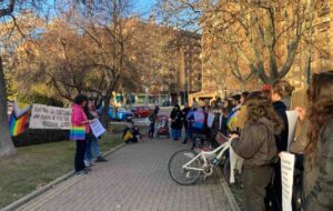 Concentración contra la actividad que se iba a desarrollar en la iglesia de San Fernando, en Cuenca.