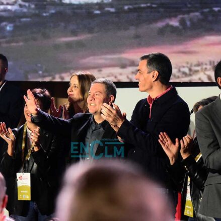 Page y Sánchez en el XIII Congreso Regional del PSOE de Castilla-La Mancha, en enero. Foto: Rebeca Arango / ENCLM