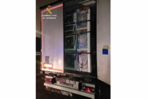 Guardia Civil Camión Electrodomésticos Torija (Guadalajara)