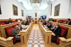 Imagen del pleno del Ayuntamiento de Toledo.